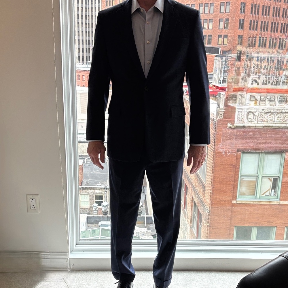 Brooks Brothers 1818 Regent Men's Suit